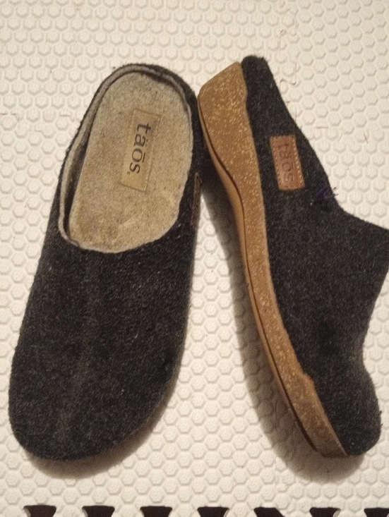 Taos Footwear Shoes - Taos Footwear Women’s Gray/Black Wool Slip-On Loafers with Brown Sole.Used